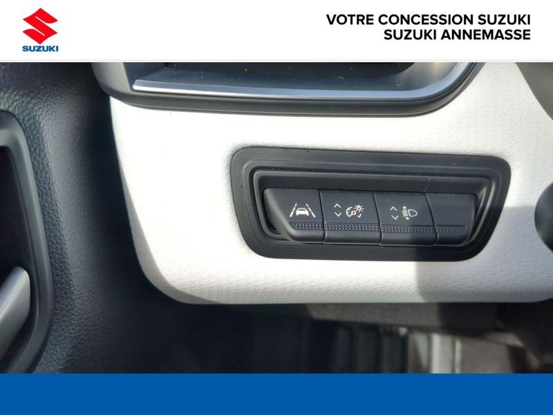 Photo 15 de l’annonce de RENAULT Clio d’occasion à vendre à ANNEMASSE