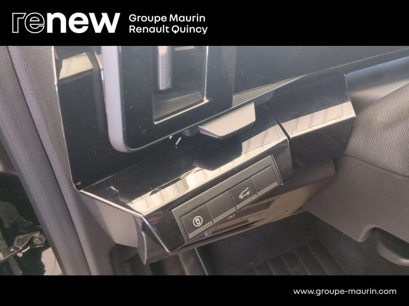 Photo 10 de l’annonce de RENAULT  d’occasion à vendre à QUINCY-SOUS-SÉNART