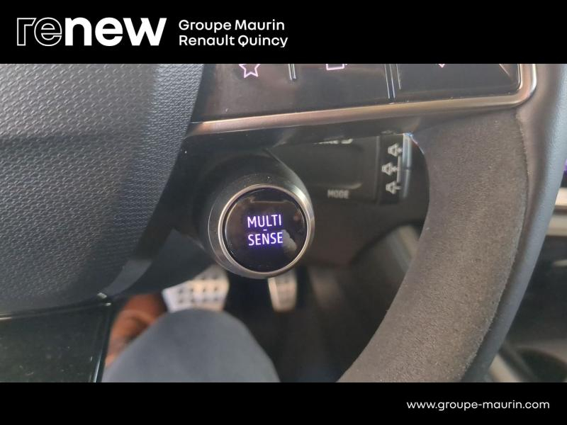 Photo 17 de l’annonce de RENAULT  d’occasion à vendre à QUINCY-SOUS-SÉNART