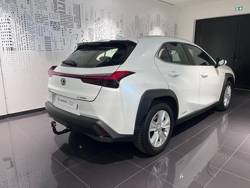 Photo 5 de l’annonce de LEXUS UX d’occasion à vendre à LATTES