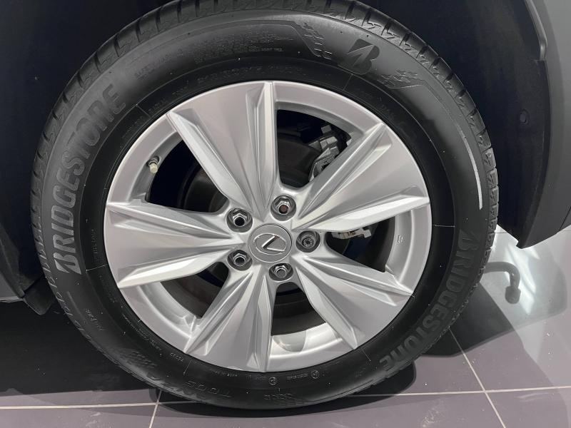 Photo 15 de l’annonce de LEXUS UX d’occasion à vendre à LATTES