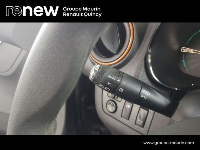 Photo 15 de l’annonce de DACIA Spring d’occasion à vendre à QUINCY-SOUS-SÉNART