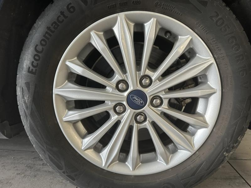 Photo 3 de l’annonce de FORD Focus SW d’occasion à vendre à ORANGE