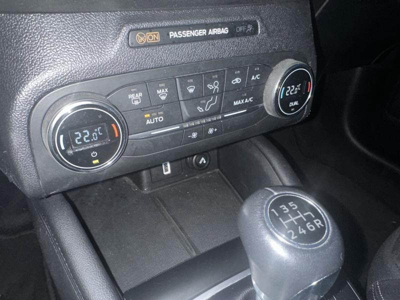 Photo 18 de l’annonce de FORD Focus SW d’occasion à vendre à ORANGE