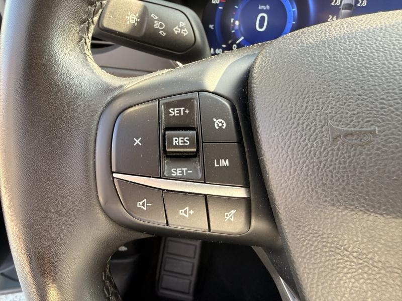 Photo 17 de l’annonce de FORD Kuga d’occasion à vendre à MARSEILLE