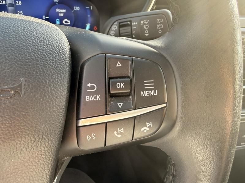 Photo 18 de l’annonce de FORD Kuga d’occasion à vendre à MARSEILLE