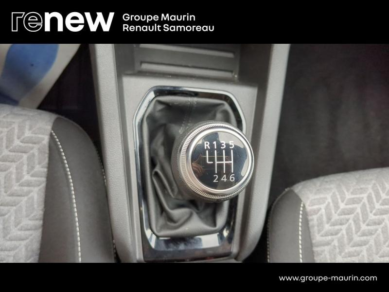 Photo 12 de l’annonce de RENAULT Clio d’occasion à vendre à SAMOREAU