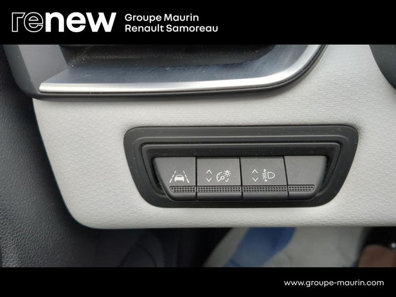 Photo 16 de l’annonce de RENAULT Clio d’occasion à vendre à SAMOREAU