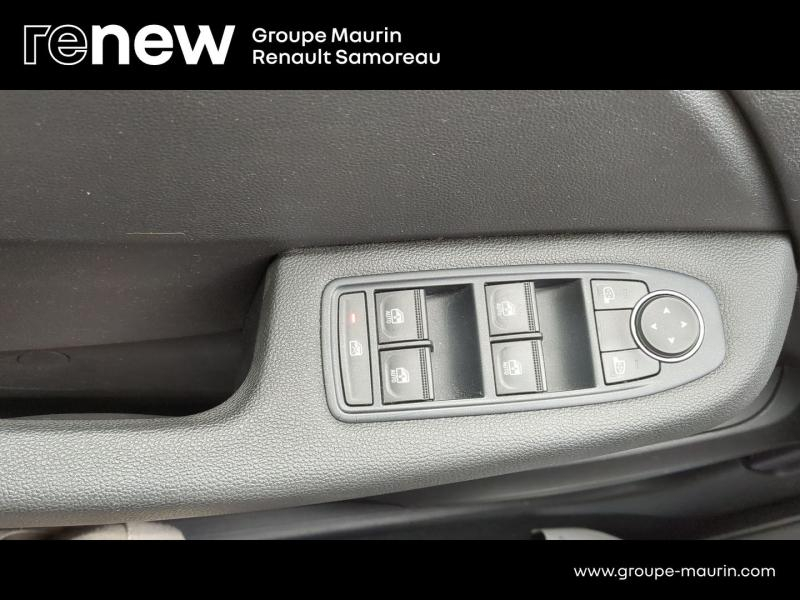 Photo 17 de l’annonce de RENAULT Clio d’occasion à vendre à SAMOREAU