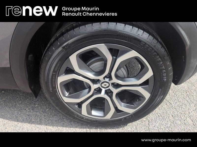 Photo 12 de l’annonce de RENAULT Captur d’occasion à vendre à CHENNEVIÈRES-SUR-MARNE