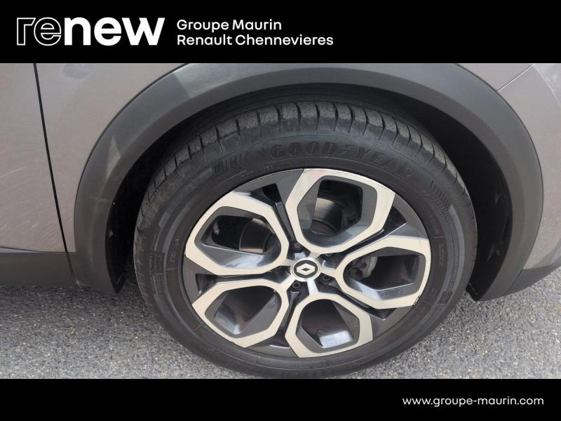 Photo 14 de l’annonce de RENAULT Captur d’occasion à vendre à CHENNEVIÈRES-SUR-MARNE