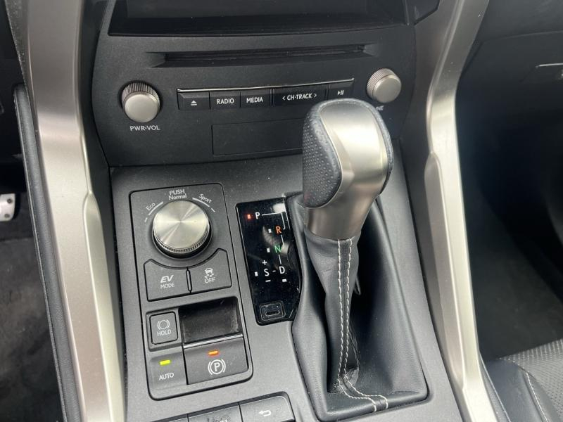 Photo 9 de l’annonce de LEXUS NX d’occasion à vendre à LATTES