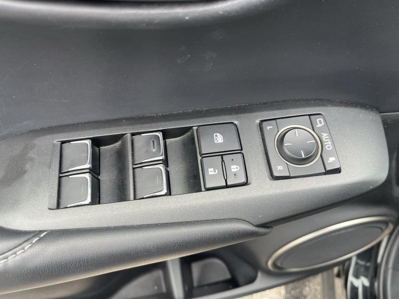 Photo 10 de l’annonce de LEXUS NX d’occasion à vendre à LATTES