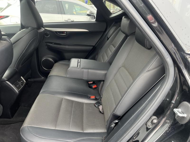 Photo 13 de l’annonce de LEXUS NX d’occasion à vendre à LATTES