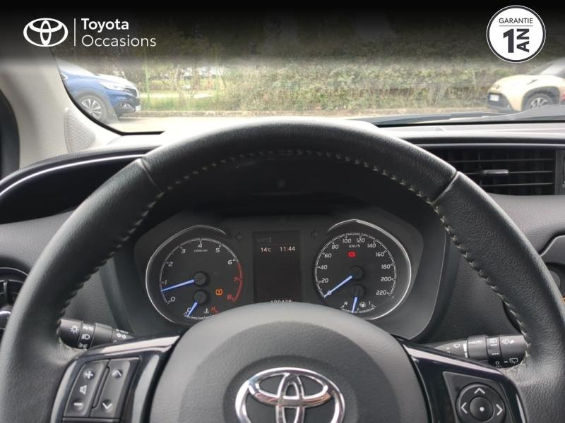 Photo 13 de l’annonce de TOYOTA Yaris d’occasion à vendre à NÎMES