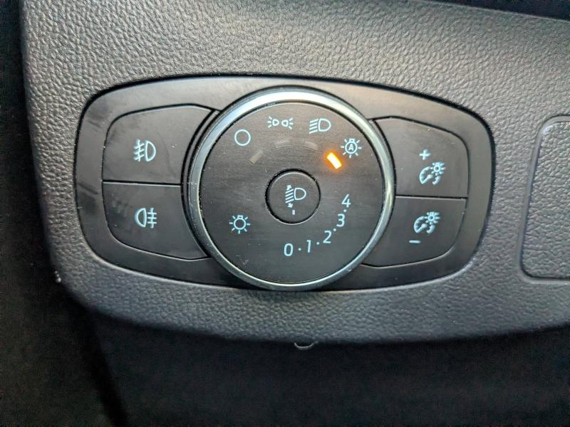 Photo 16 de l’annonce de FORD Puma d’occasion à vendre à DRAGUIGNAN