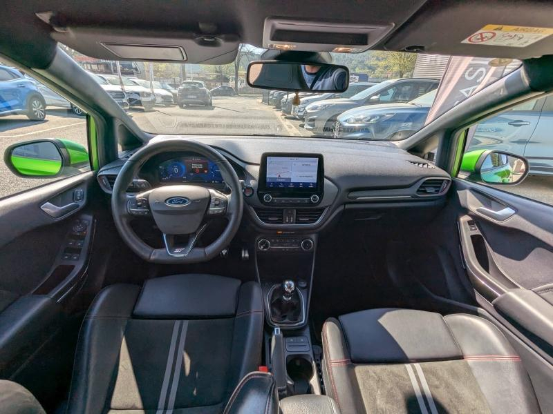 Photo 14 de l’annonce de FORD Fiesta d’occasion à vendre à DRAGUIGNAN