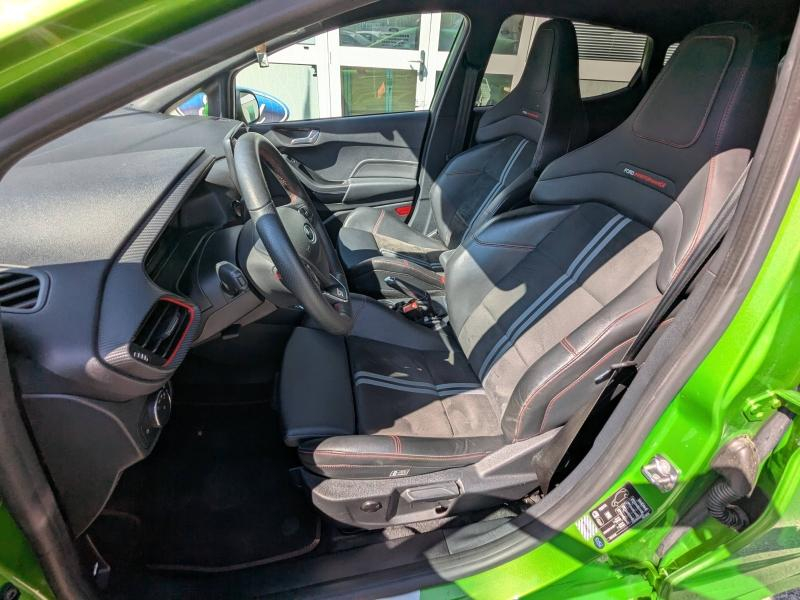 Photo 15 de l’annonce de FORD Fiesta d’occasion à vendre à DRAGUIGNAN