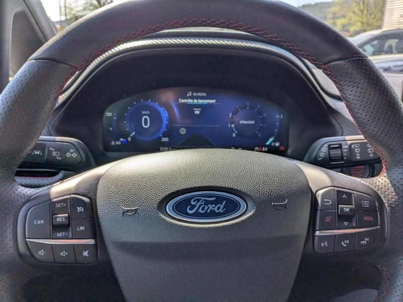 Photo 19 de l’annonce de FORD Fiesta d’occasion à vendre à DRAGUIGNAN