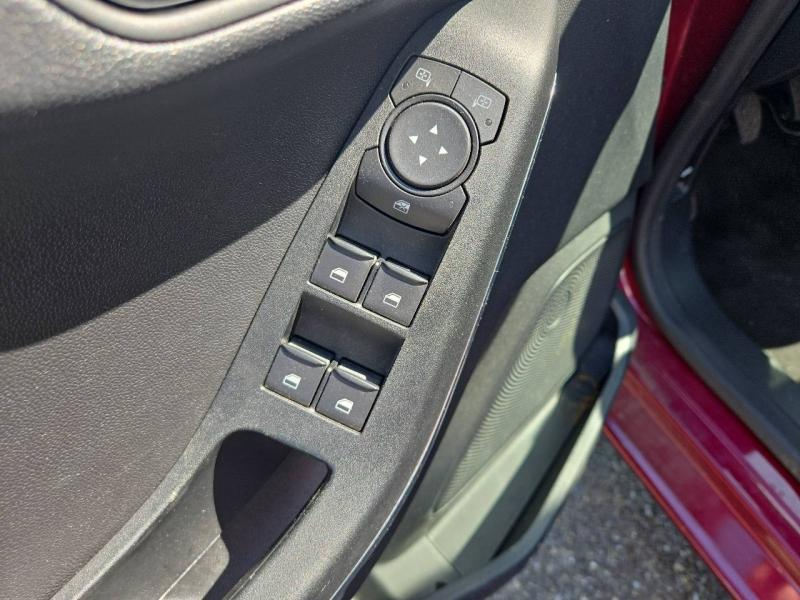 Photo 19 de l’annonce de FORD Fiesta d’occasion à vendre à ALÈS