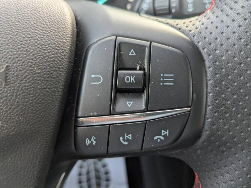 Photo 19 de l’annonce de FORD Fiesta d’occasion à vendre à MARSEILLE