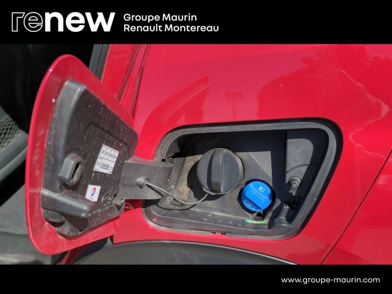 Photo 16 de l’annonce de PEUGEOT 2008 d’occasion à vendre à VARENNES SUR SEINE