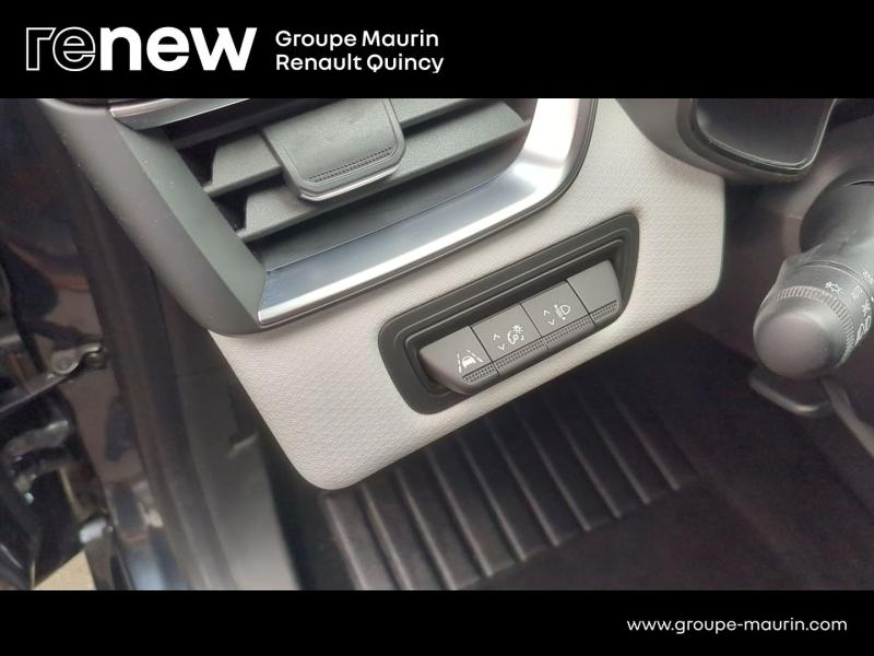 Photo 11 de l’annonce de RENAULT Clio d’occasion à vendre à QUINCY-SOUS-SÉNART