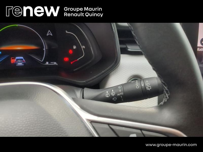 Photo 15 de l’annonce de RENAULT Clio d’occasion à vendre à QUINCY-SOUS-SÉNART