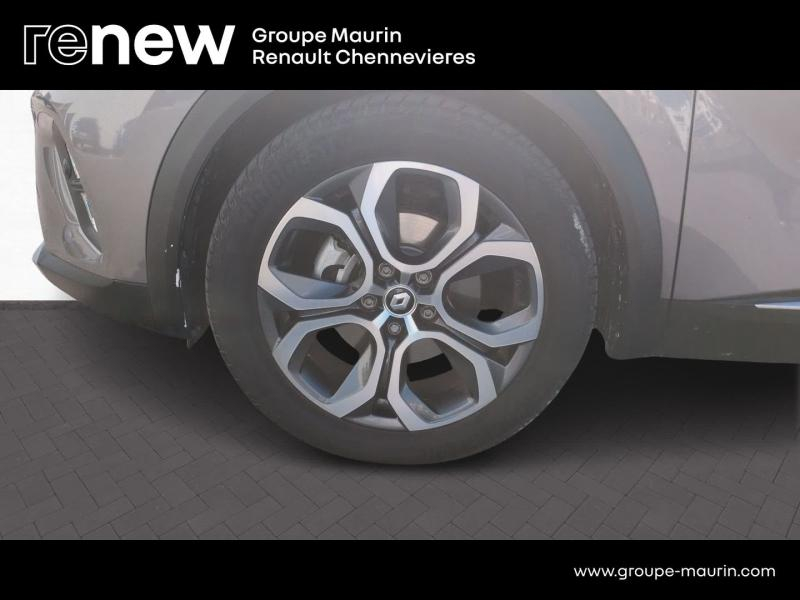 Photo 9 de l’annonce de RENAULT Captur d’occasion à vendre à CHENNEVIÈRES-SUR-MARNE
