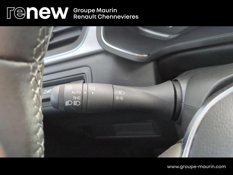 Photo 18 de l’annonce de RENAULT Captur d’occasion à vendre à CHENNEVIÈRES-SUR-MARNE