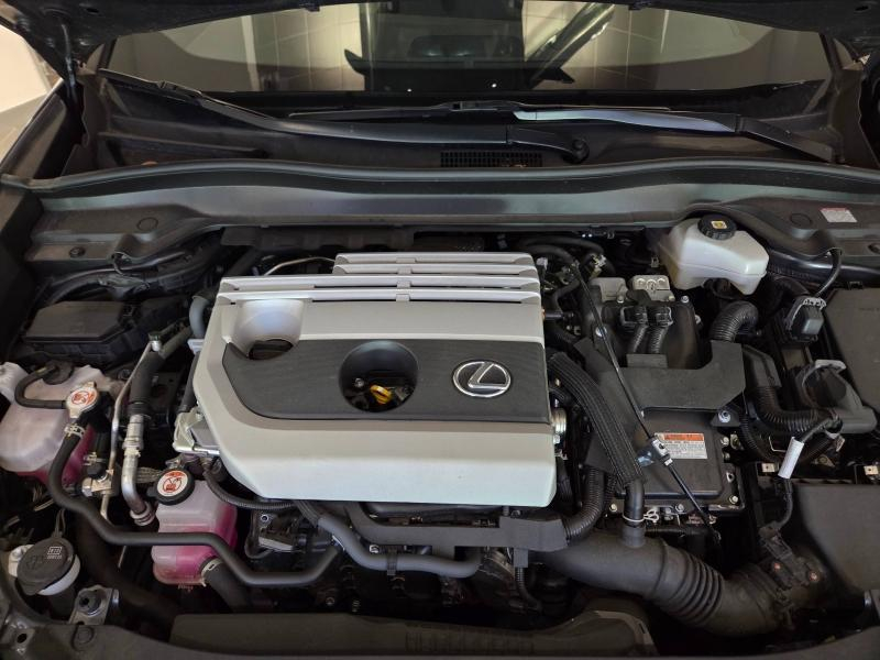 Photo 18 de l’annonce de LEXUS UX d’occasion à vendre à AUBIÈRE