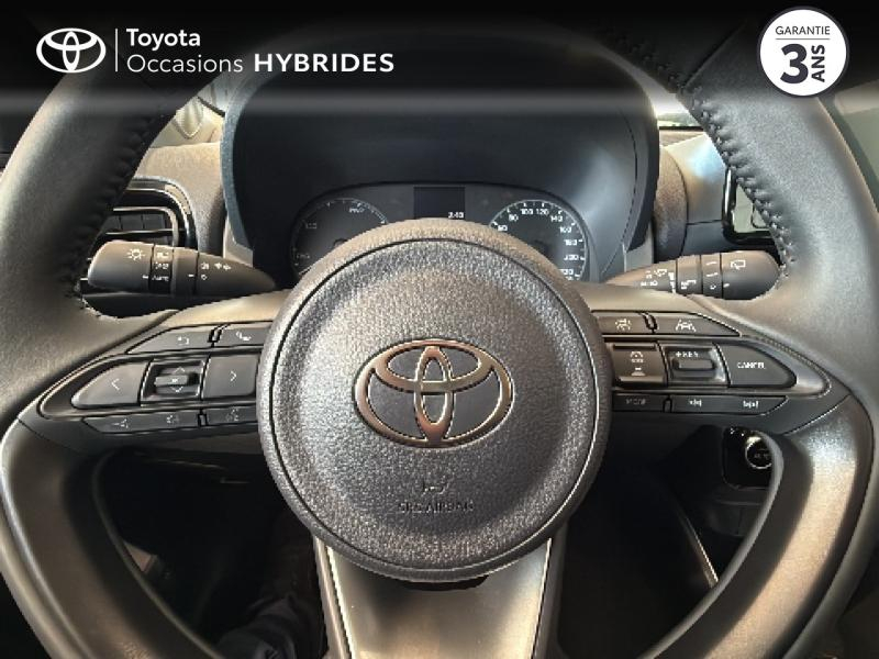 Photo 13 de l’annonce de TOYOTA Yaris d’occasion à vendre à NÎMES