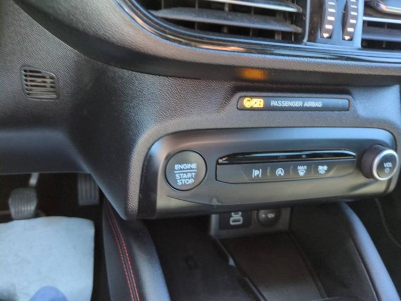 Photo 8 de l’annonce de FORD Focus d’occasion à vendre à NÎMES