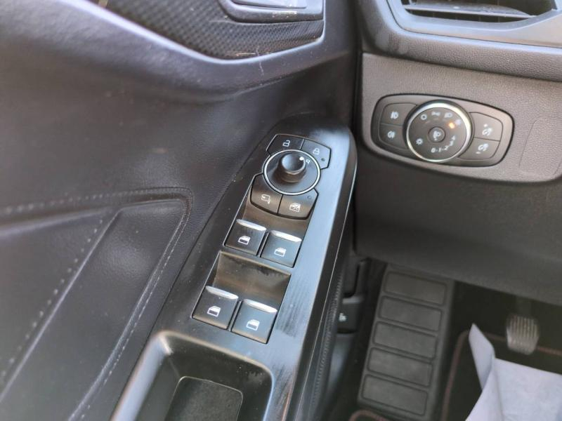 Photo 14 de l’annonce de FORD Focus d’occasion à vendre à NÎMES