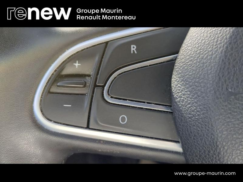 Photo 20 de l’annonce de RENAULT Scenic d’occasion à vendre à VARENNES SUR SEINE