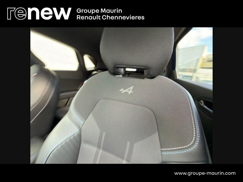 Photo 4 de l’annonce de RENAULT  d’occasion à vendre à CHENNEVIÈRES-SUR-MARNE