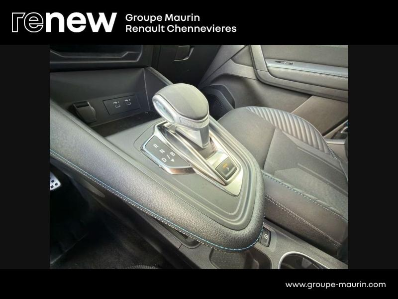 Photo 12 de l’annonce de RENAULT  d’occasion à vendre à CHENNEVIÈRES-SUR-MARNE