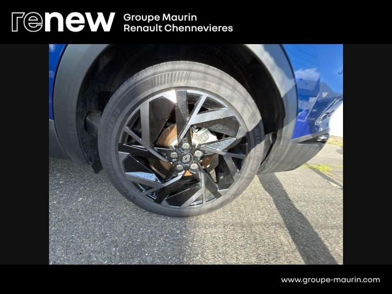 Photo 17 de l’annonce de RENAULT  d’occasion à vendre à CHENNEVIÈRES-SUR-MARNE