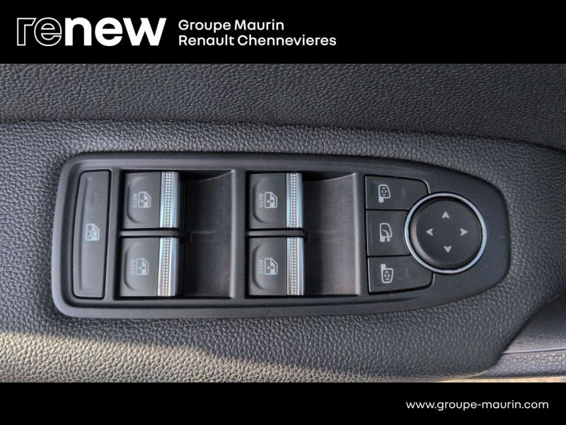 Photo 18 de l’annonce de RENAULT Captur d’occasion à vendre à CHENNEVIÈRES-SUR-MARNE