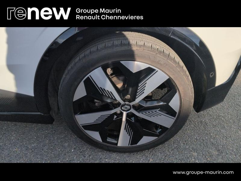 Photo 10 de l’annonce de RENAULT Megane d’occasion à vendre à CHENNEVIÈRES-SUR-MARNE