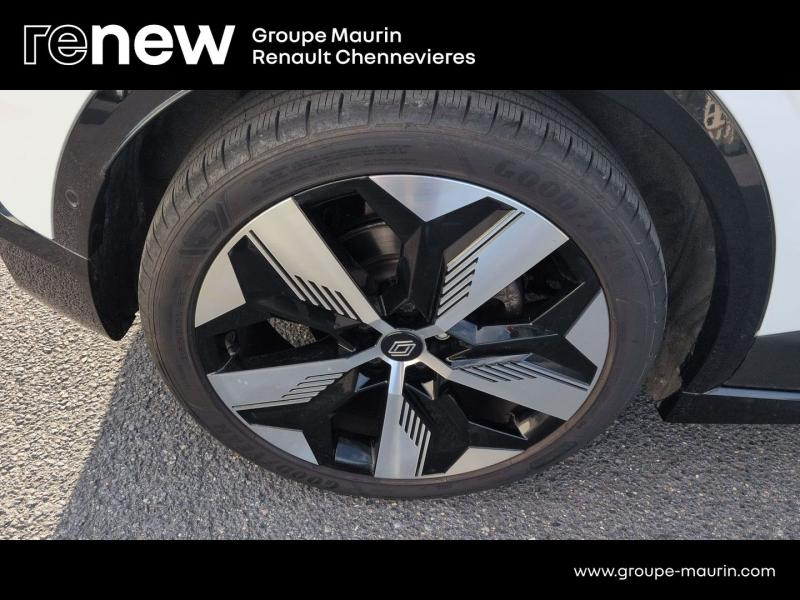 Photo 11 de l’annonce de RENAULT Megane d’occasion à vendre à CHENNEVIÈRES-SUR-MARNE