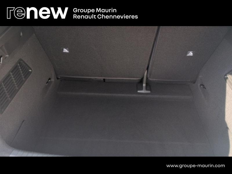 Photo 13 de l’annonce de RENAULT Megane d’occasion à vendre à CHENNEVIÈRES-SUR-MARNE