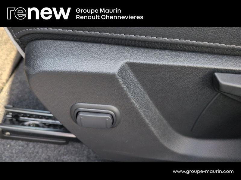 Photo 17 de l’annonce de RENAULT Megane d’occasion à vendre à CHENNEVIÈRES-SUR-MARNE