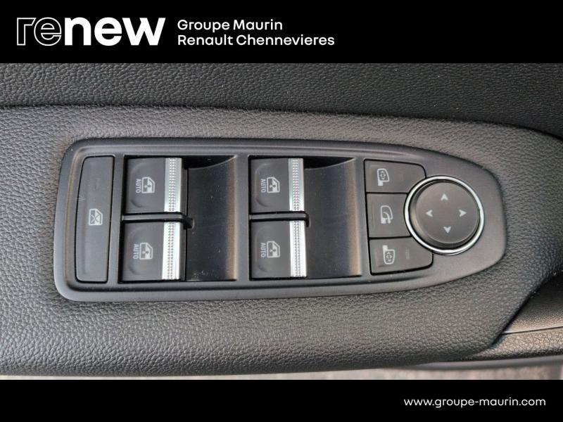 Photo 20 de l’annonce de RENAULT Captur d’occasion à vendre à CHENNEVIÈRES-SUR-MARNE