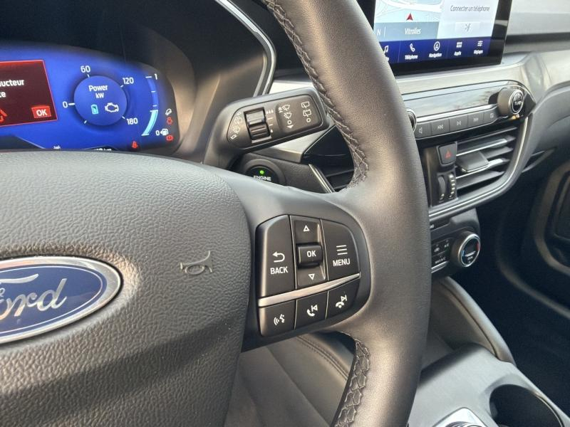 Photo 12 de l’annonce de FORD Kuga d’occasion à vendre à MANOSQUE