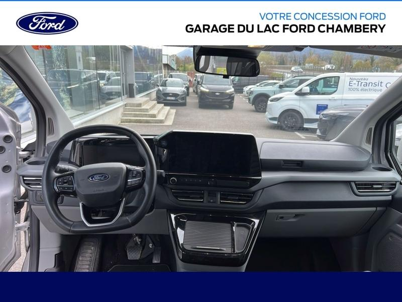 Photo 18 de l’annonce de FORD Tourneo Custom d’occasion à vendre à CHAMBERY