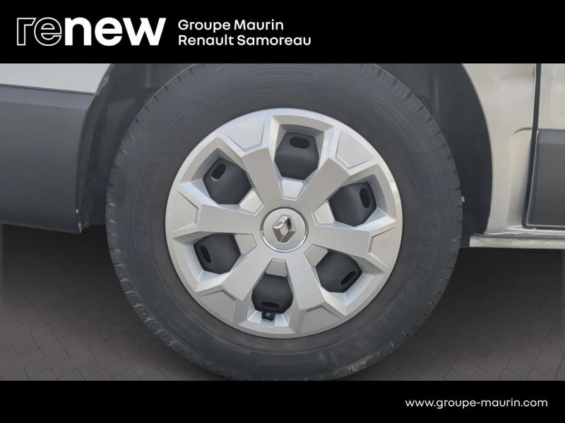 Photo 7 de l’annonce de RENAULT Trafic Combi d’occasion à vendre à SAMOREAU