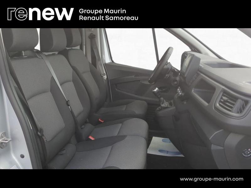 Photo 15 de l’annonce de RENAULT Trafic Combi d’occasion à vendre à SAMOREAU