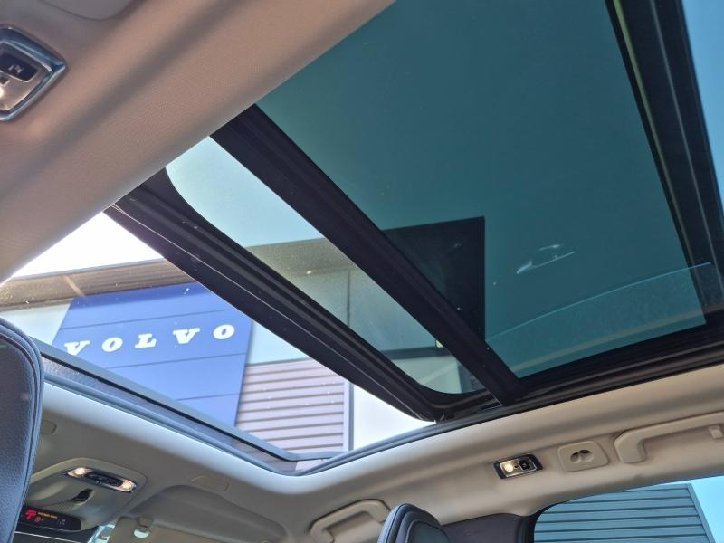 Photo 8 de l’annonce de VOLVO XC60 d’occasion à vendre à AVIGNON