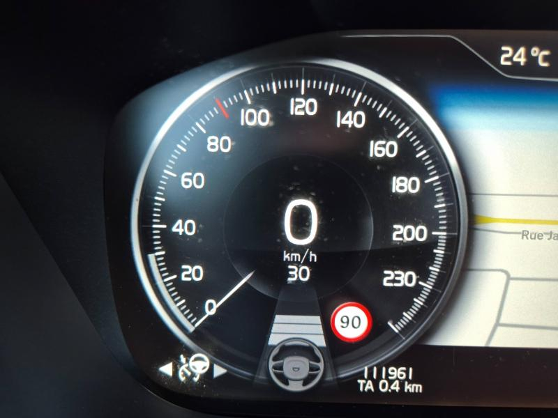 Photo 19 de l’annonce de VOLVO XC60 d’occasion à vendre à AVIGNON